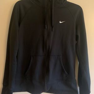 Nike Themafit Hoodie